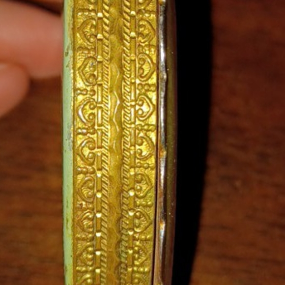 Vintage La Mode heart shaped bright pink blush makeup compact - Picture 5 of 6